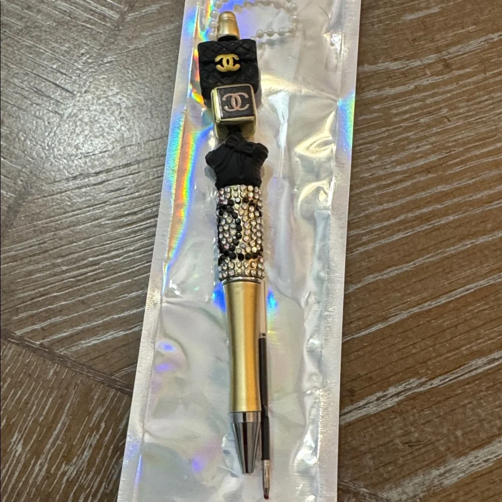 CHANEL Cream Quilted Pouch With Pen, Keychain, Ribbon, & Dust Bag - Picture 8 of 11